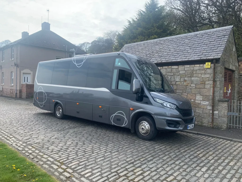 Minibus and coach hire services, minibus rental UK